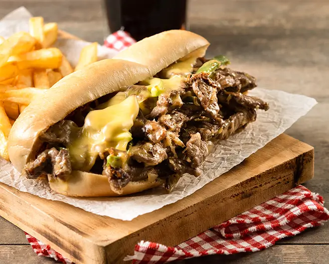 Typisches Philly Cheese Steak - Das Rezept für den Klassiker