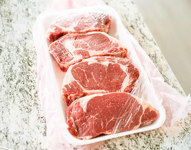 Steaks im Kühlschrank lagern: Tipps für die richtige Aufbewahrung