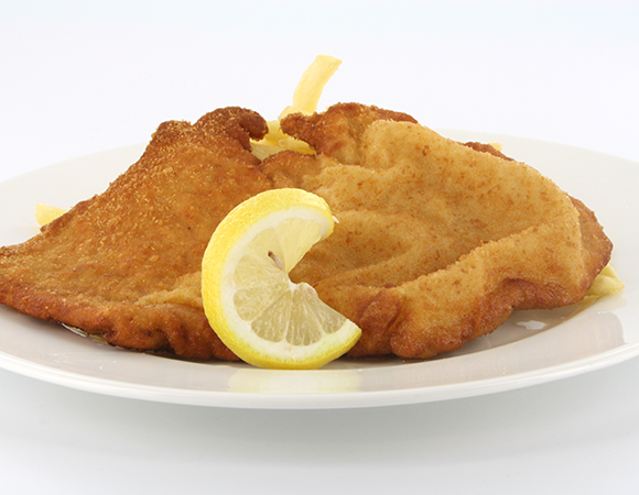Kalbsschnitzel (paniert) – feines Kalbfleisch, roh gewürzt & goldbraun paniert