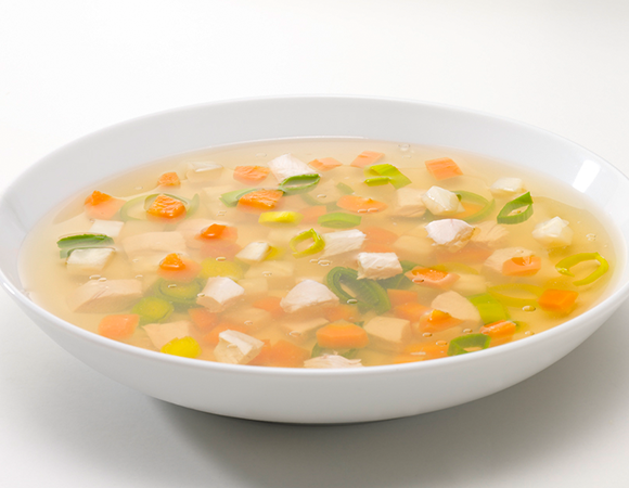 Hühnerbouillon – Klassische Hühnersuppe mit feiner Einlage