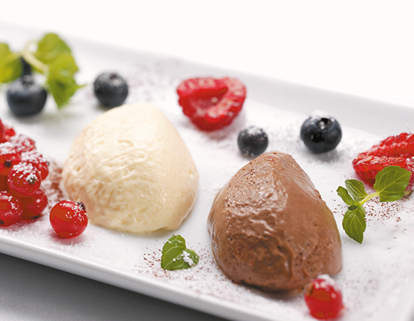Mousse au Chocolat noir – Zartbitterschokoladen-Dessert, servierfertig