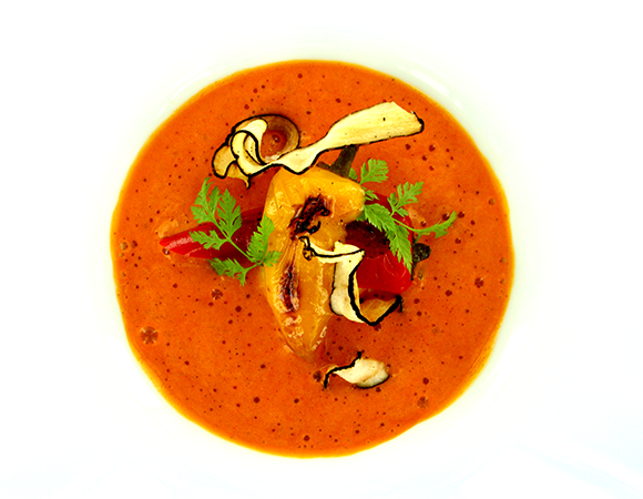 Paprika-Schmand Suppe – fruchtig, cremig, raffiniert