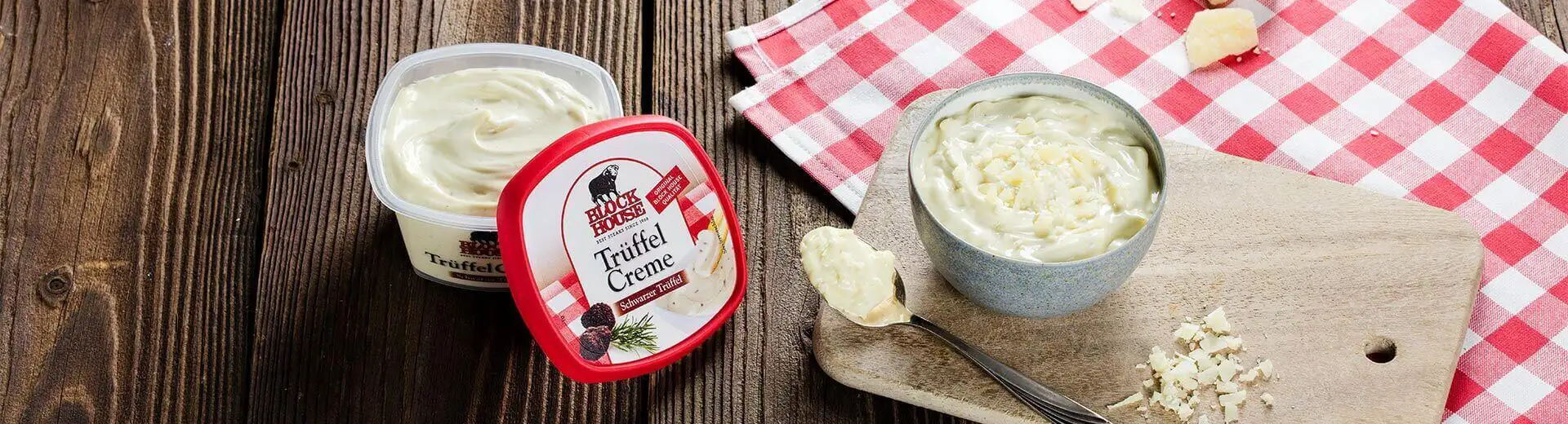 Trüffel Creme mit Parmesanspänen