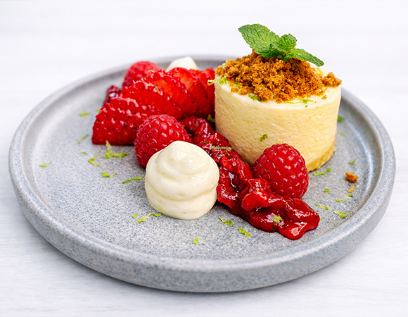 Cheesecake-Törtchen – Frischkäsecreme auf feinem Kuchenboden