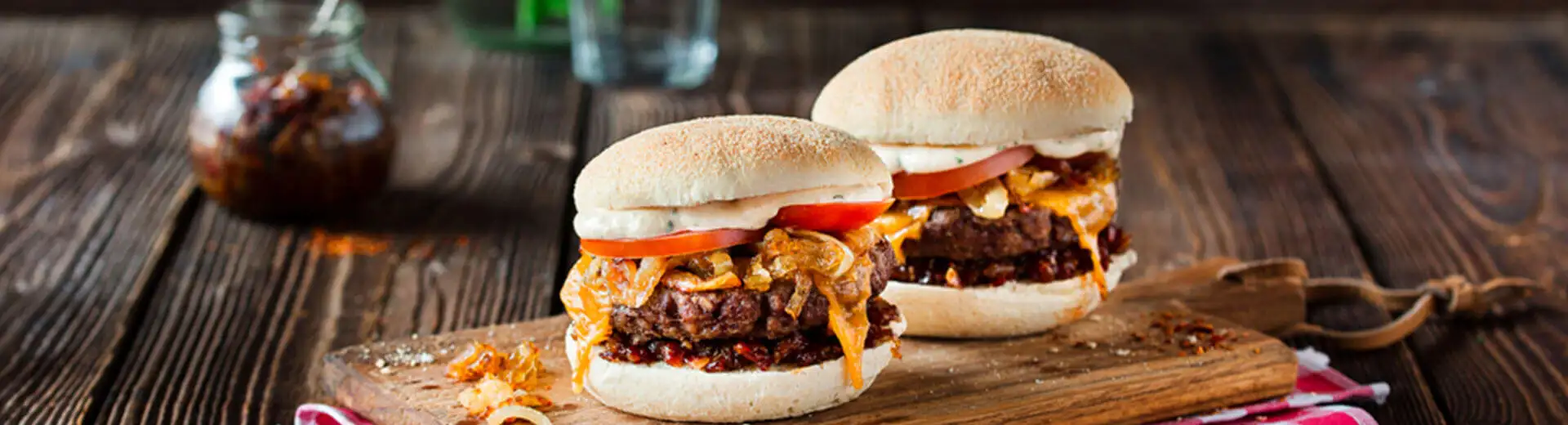 Burger mit Bacon Jam