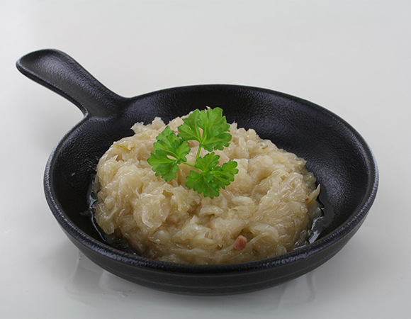 Apfel-Sauerkraut mit Zwiebeln – ein Klassiker mit feiner Raffinesse
